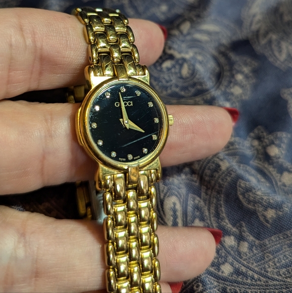 Gucci 3400L Diamond Watch - Picture 2 of 8